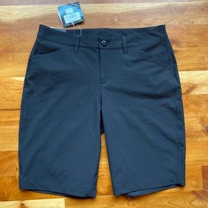Eddie Bauer Adventurer Bermuda Black Shorts.